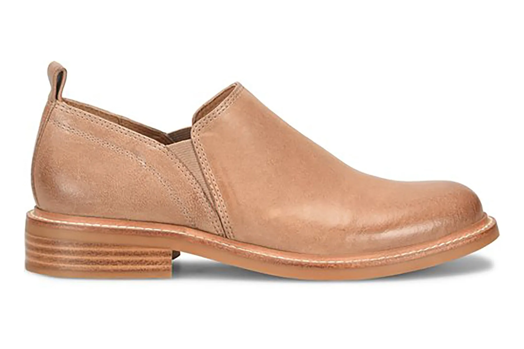 Naisbury II sold by The Walking Company