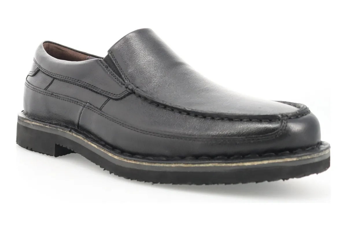 Flynn made by Propet