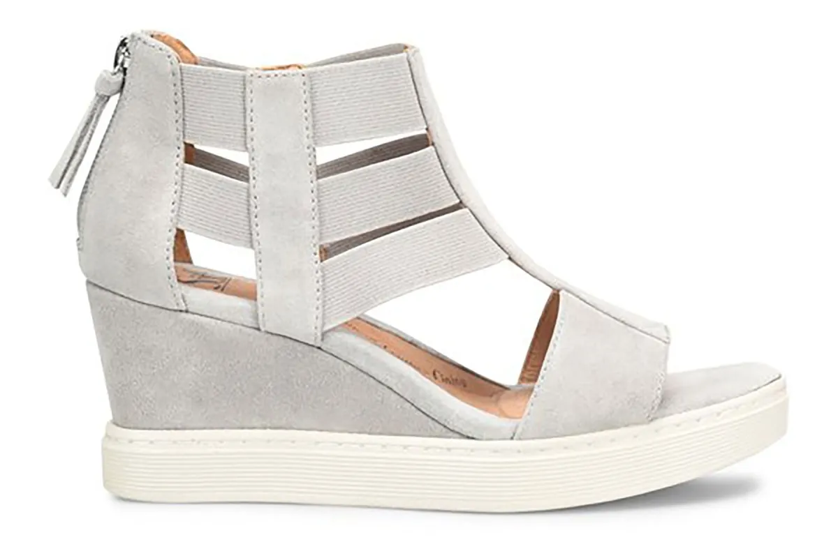 Sosie sold by The Walking Company