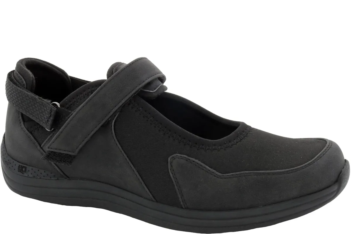 Buttercup sold by The Walking Company