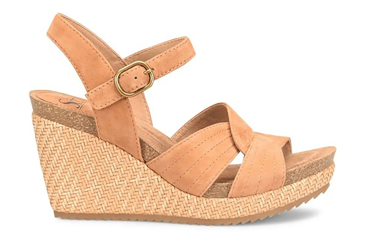 Clarissa sold by The Walking Company