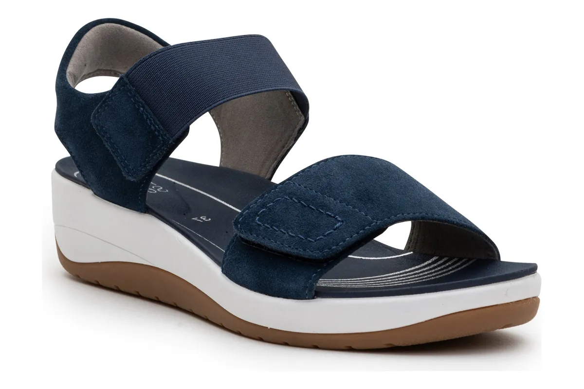 Newport sold by The Walking Company