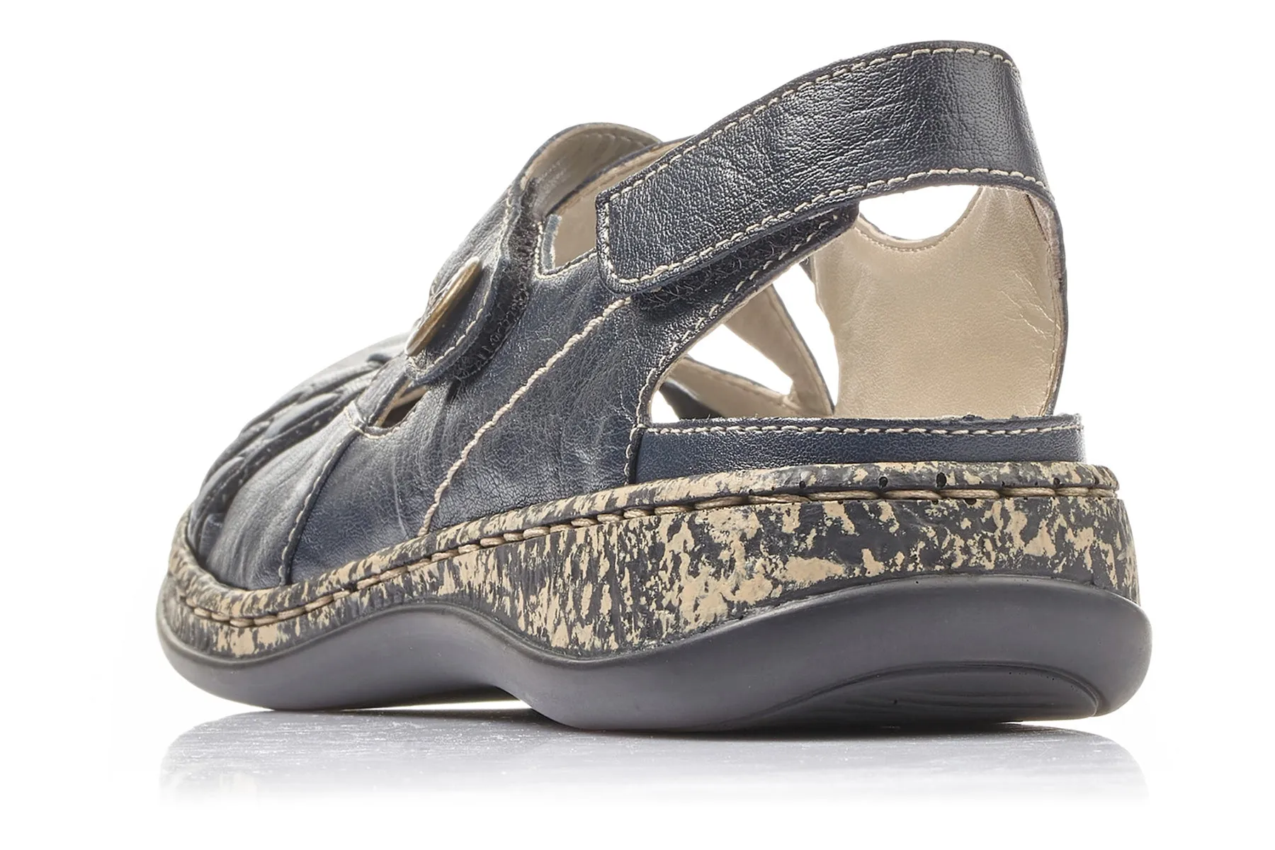 Daisy 77 sold by The Walking Company product image thumbnail 5