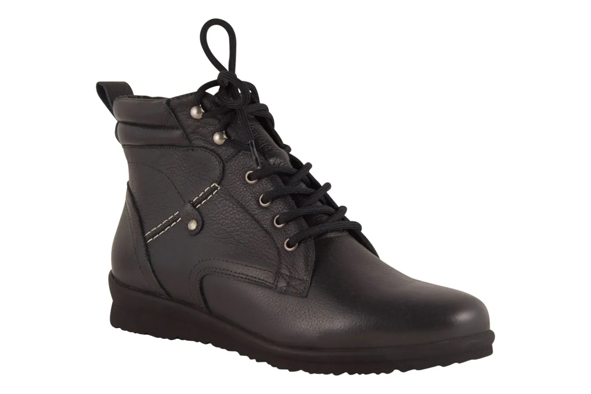 Peak sold by The Walking Company