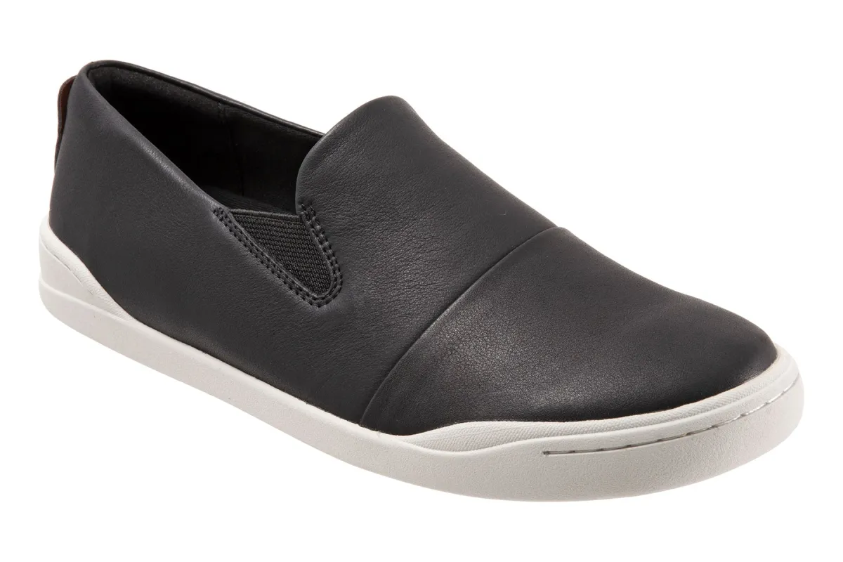 Alexandria sold by The Walking Company