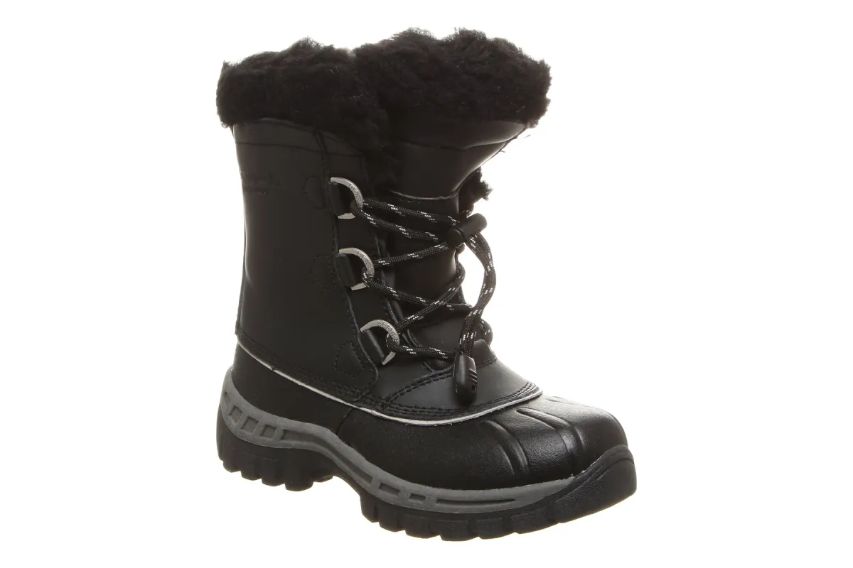 Kelly Youth sold by The Walking Company