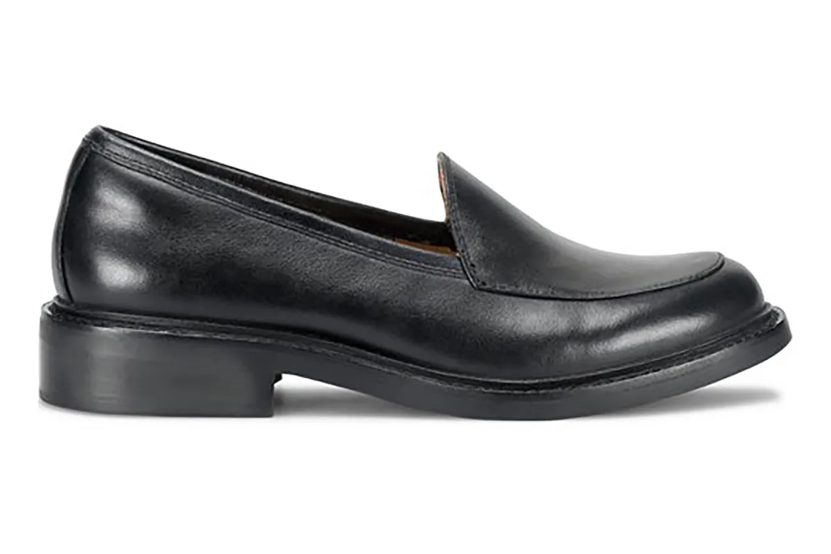 Napoli II sold by The Walking Company