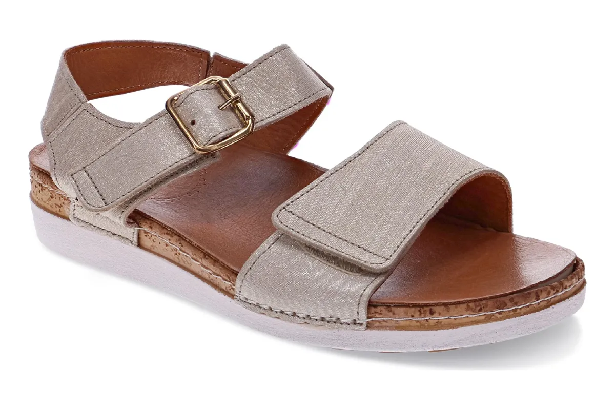 Georgia sold by The Walking Company