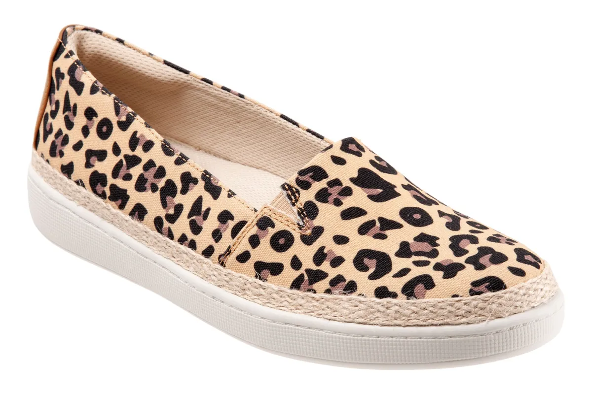 Accent sold by The Walking Company