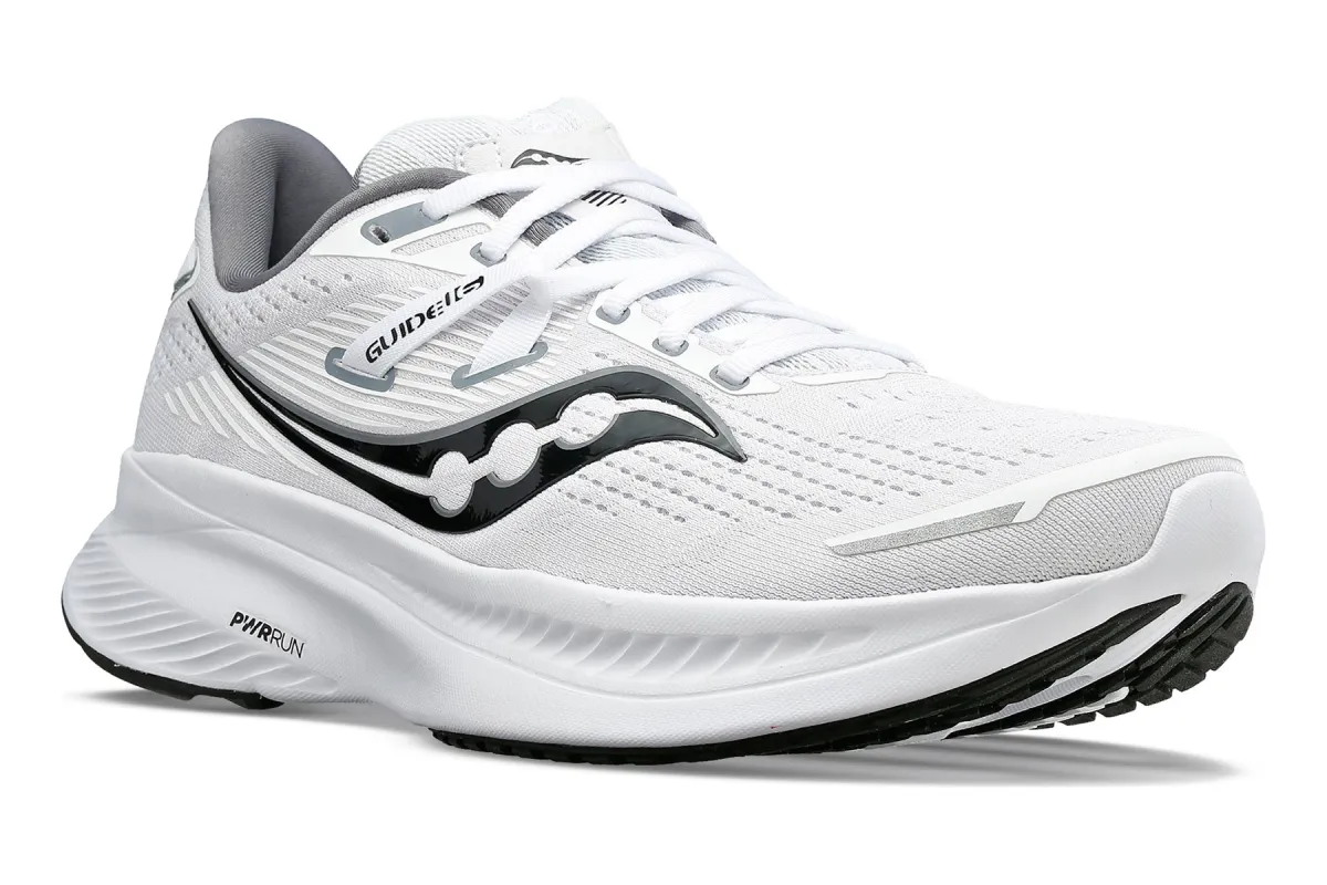 Guide 16 made by Saucony
