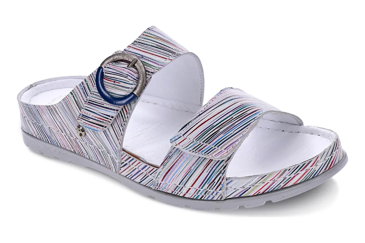 Palma sold by The Walking Company