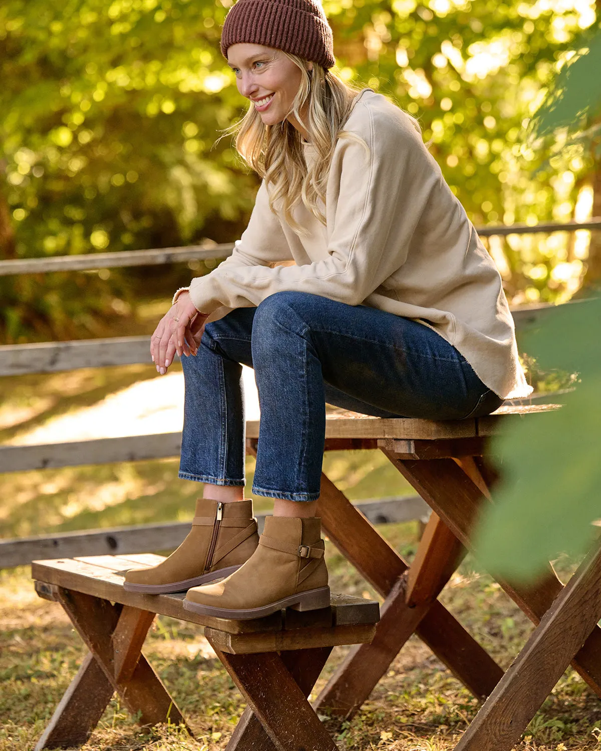 Compass Buckle Metatarsal sold by The Walking Company product image thumbnail 3