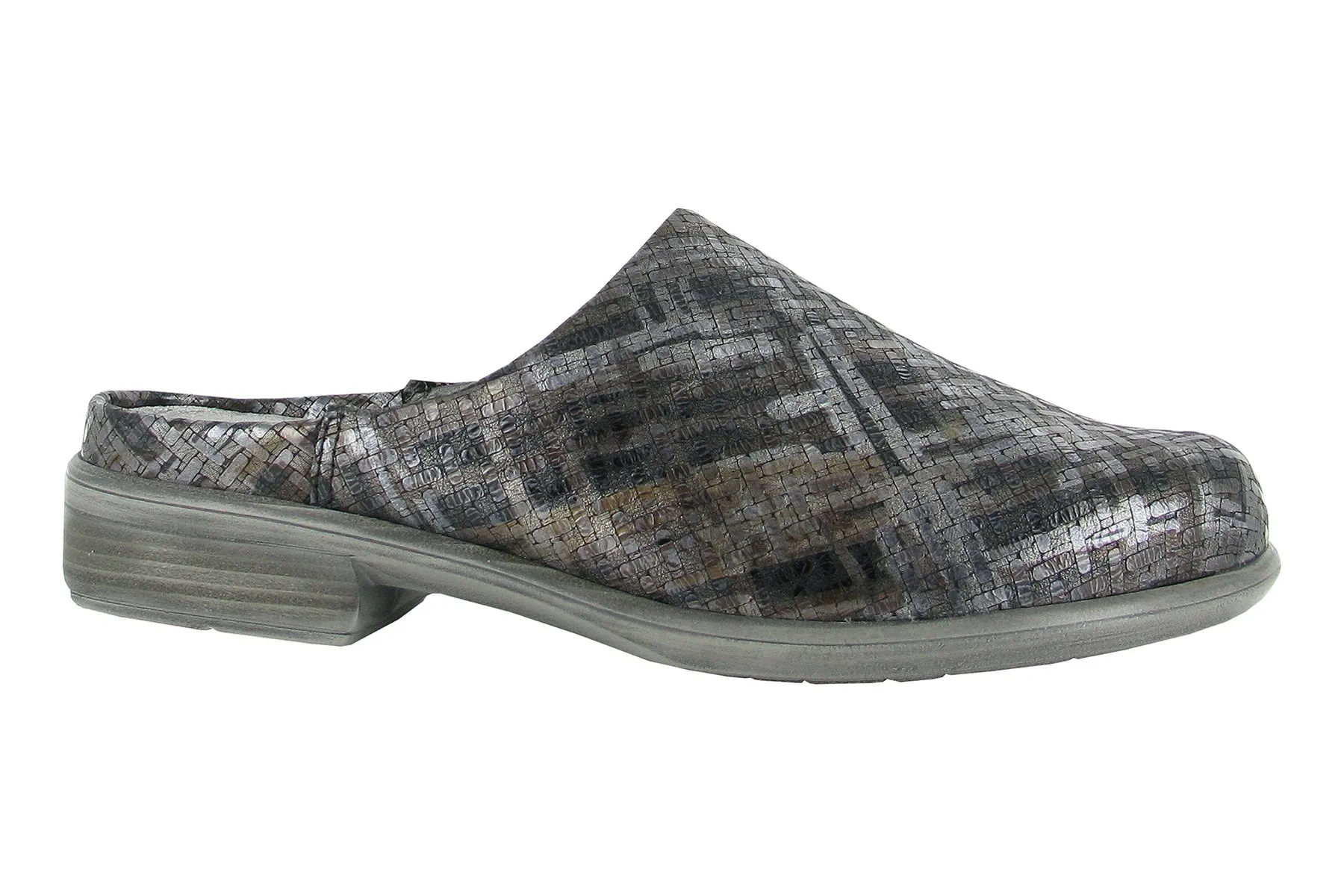 Lodos sold by The Walking Company