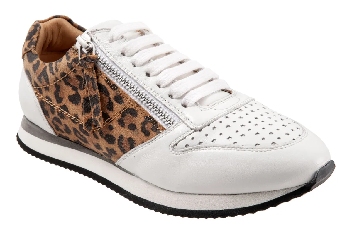 Infinity sold by The Walking Company