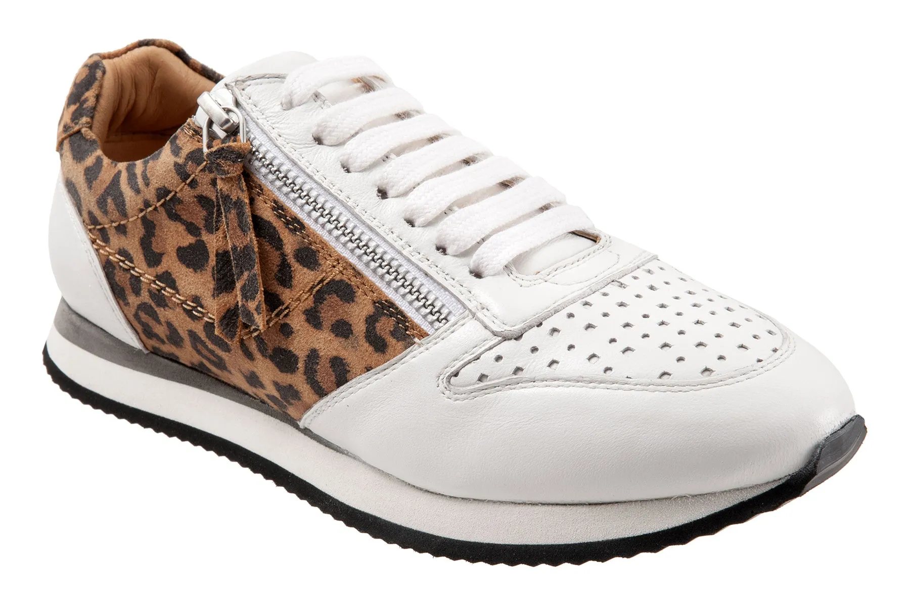 Infinity sold by The Walking Company