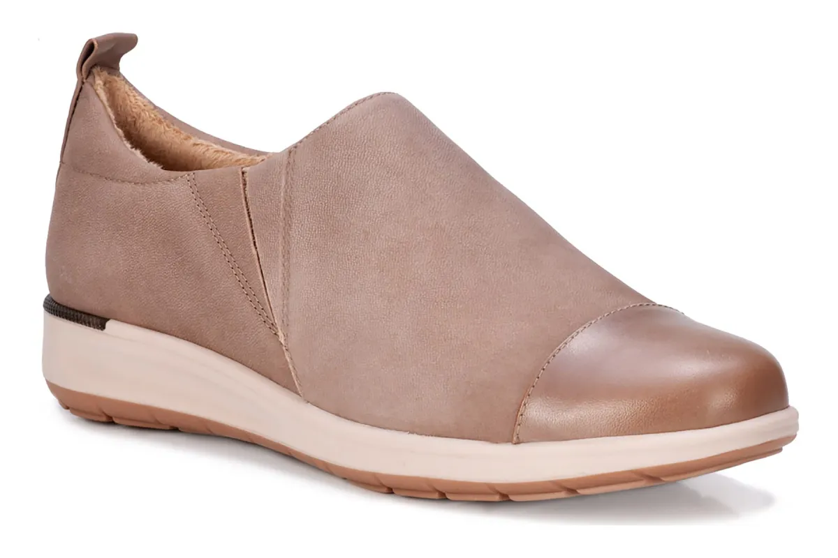 Ozzie made by Ros Hommerson