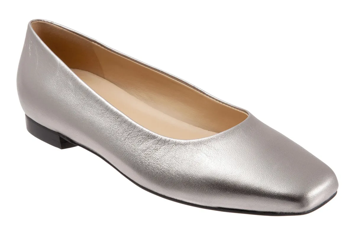 Honor sold by The Walking Company