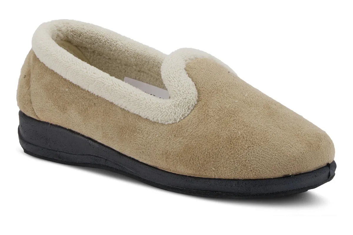 Isla sold by The Walking Company