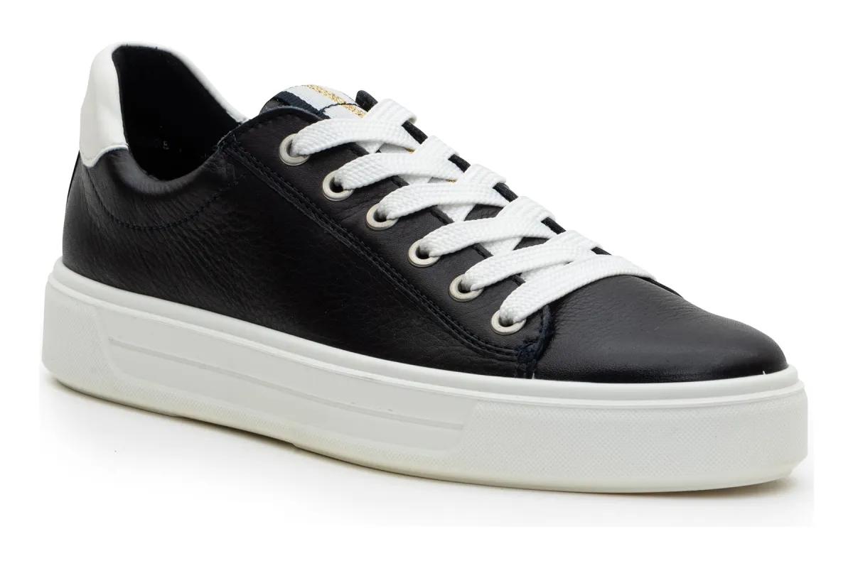 Camden sold by The Walking Company