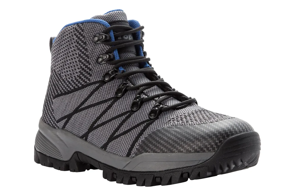 Traverse sold by The Walking Company