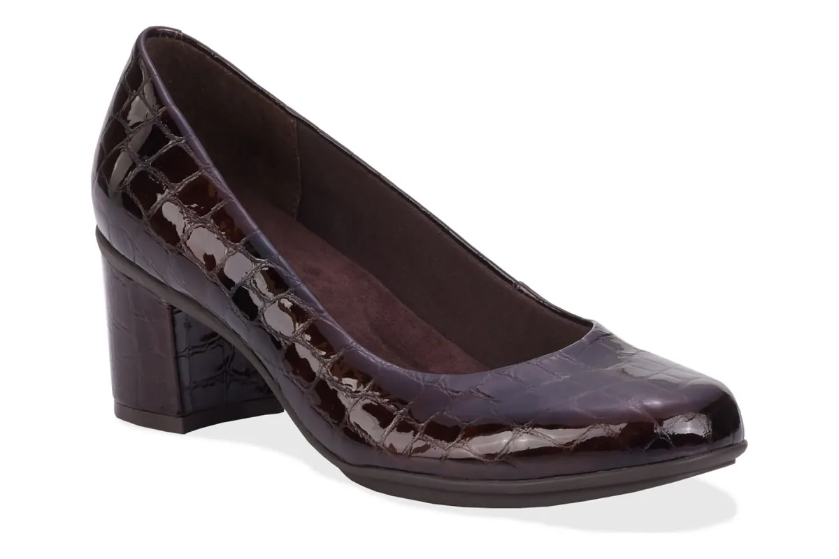 Paula sold by The Walking Company