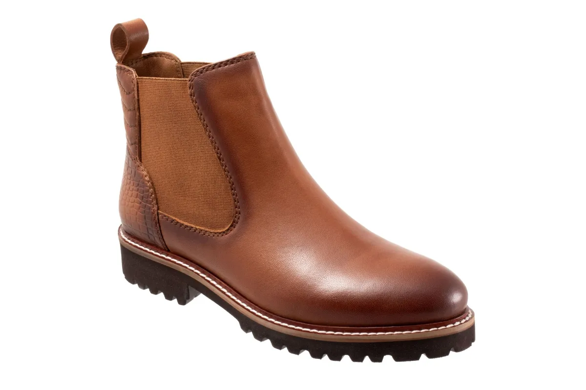 Indy sold by The Walking Company