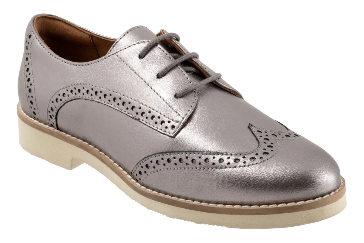 Willet sold by The Walking Company