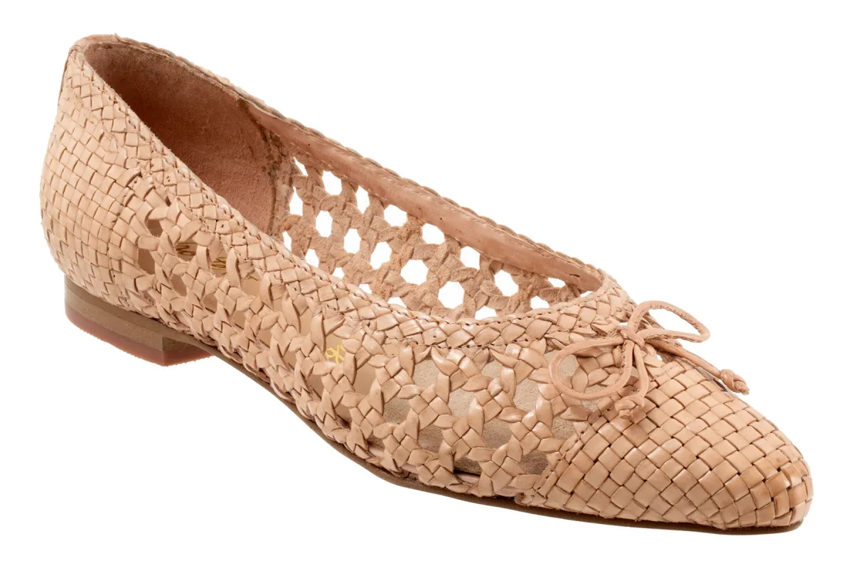 Edith sold by The Walking Company