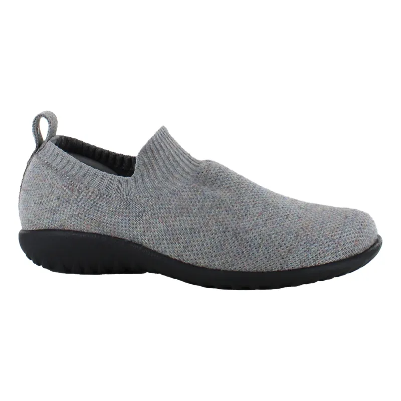 Nuku sold by The Walking Company