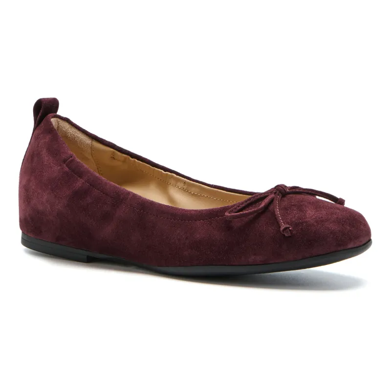 Cadence Bow Metatarsal sold by The Walking Company