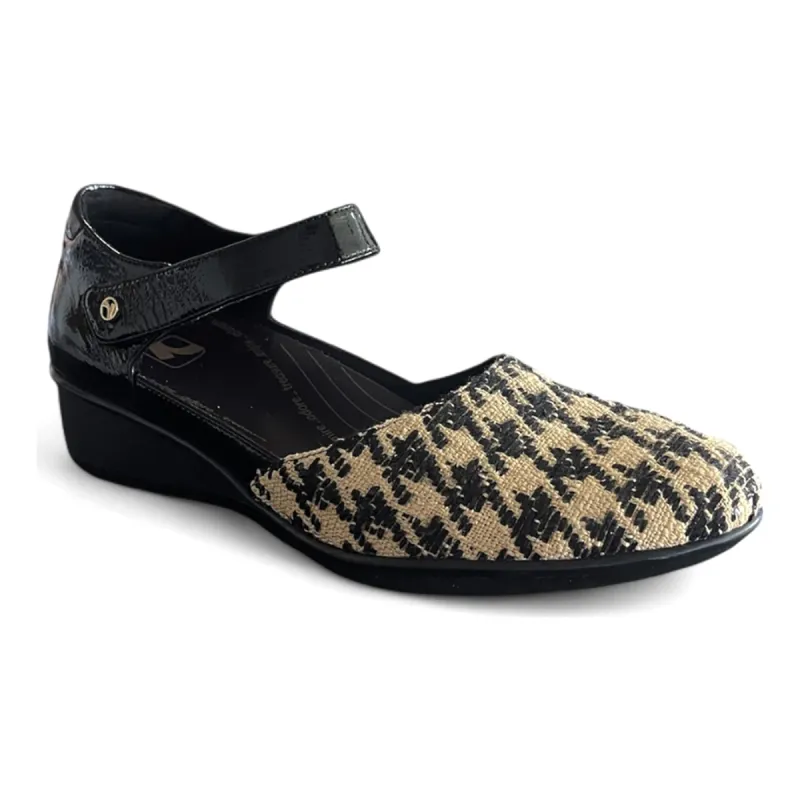 Osaka sold by The Walking Company