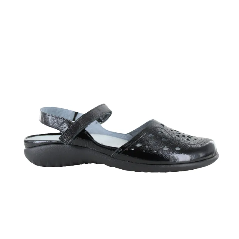 Arataki sold by The Walking Company