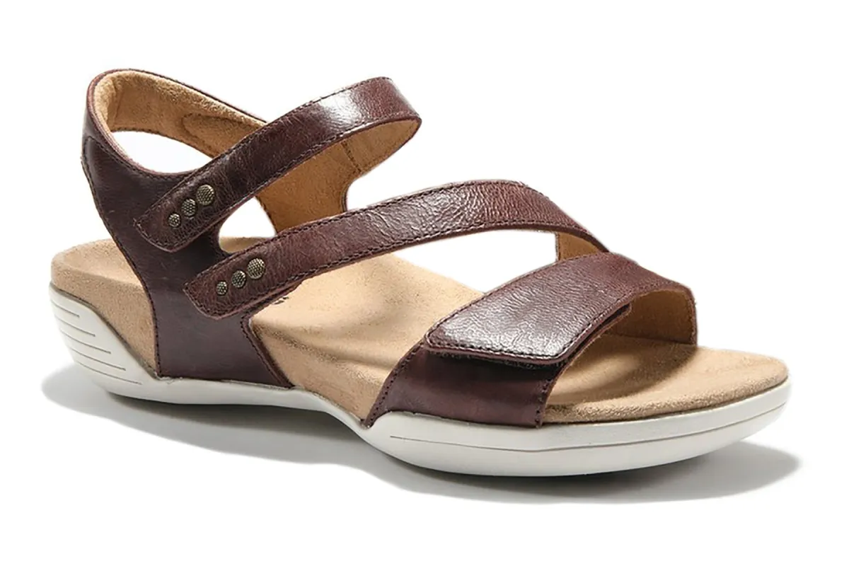 Denia sold by The Walking Company