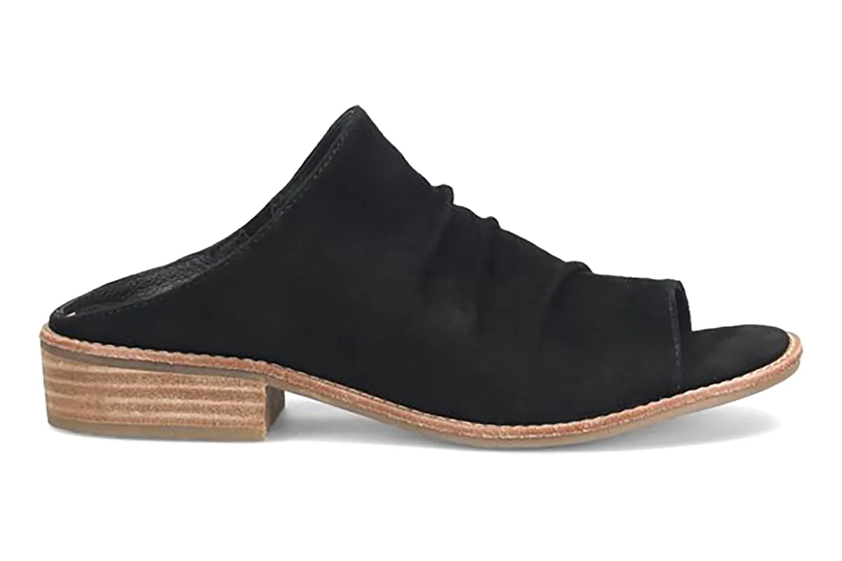 Netta sold by The Walking Company