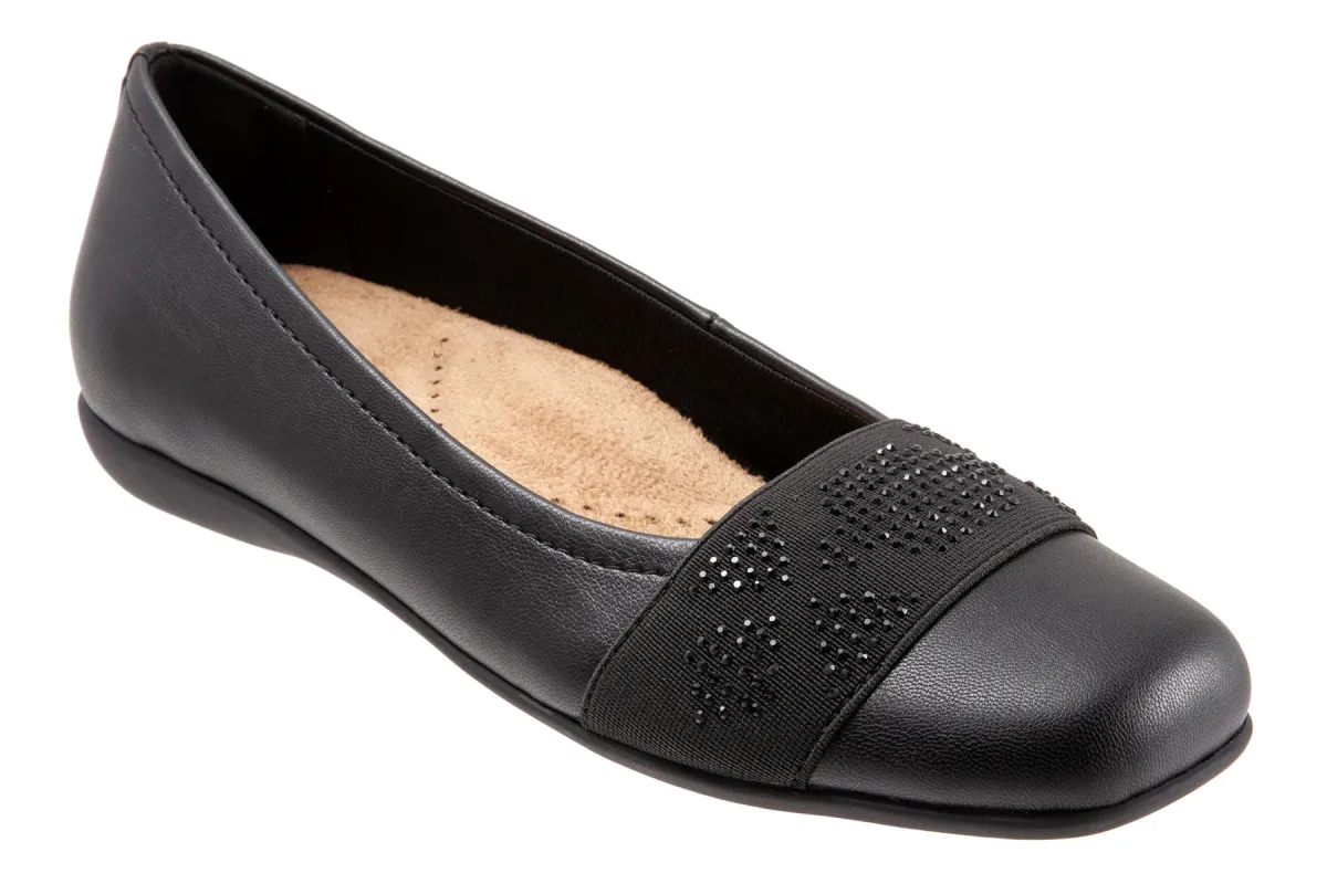 Samantha sold by The Walking Company