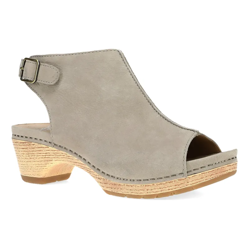 Lizzy sold by The Walking Company