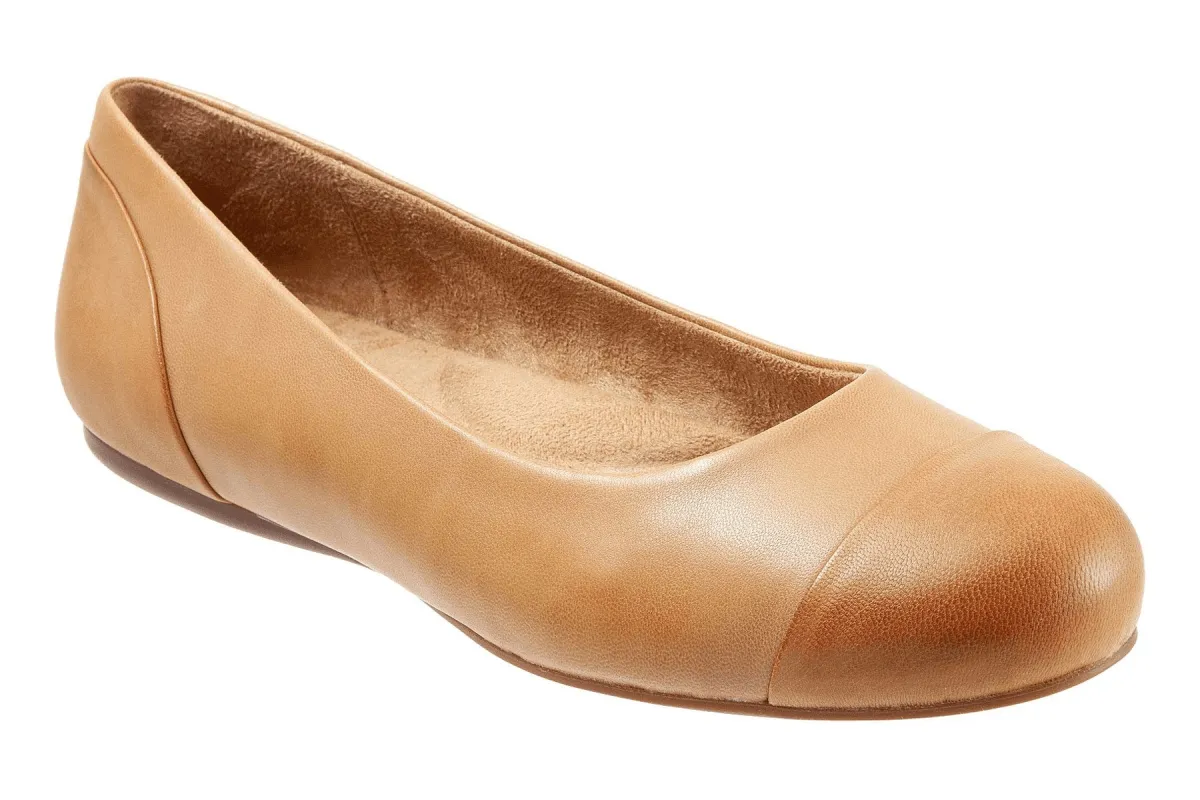 Sonoma Cap Toe made by SoftWalk