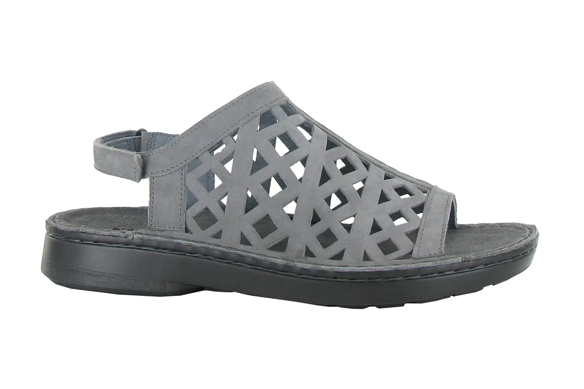 Amadora sold by The Walking Company