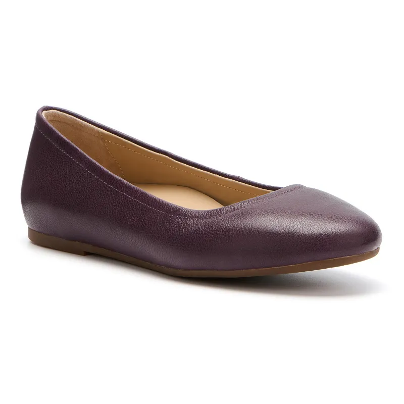 Promenade Flat Metatarsal sold by The Walking Company