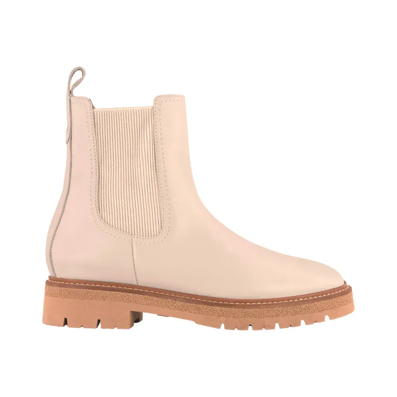 Main sold by The Walking Company