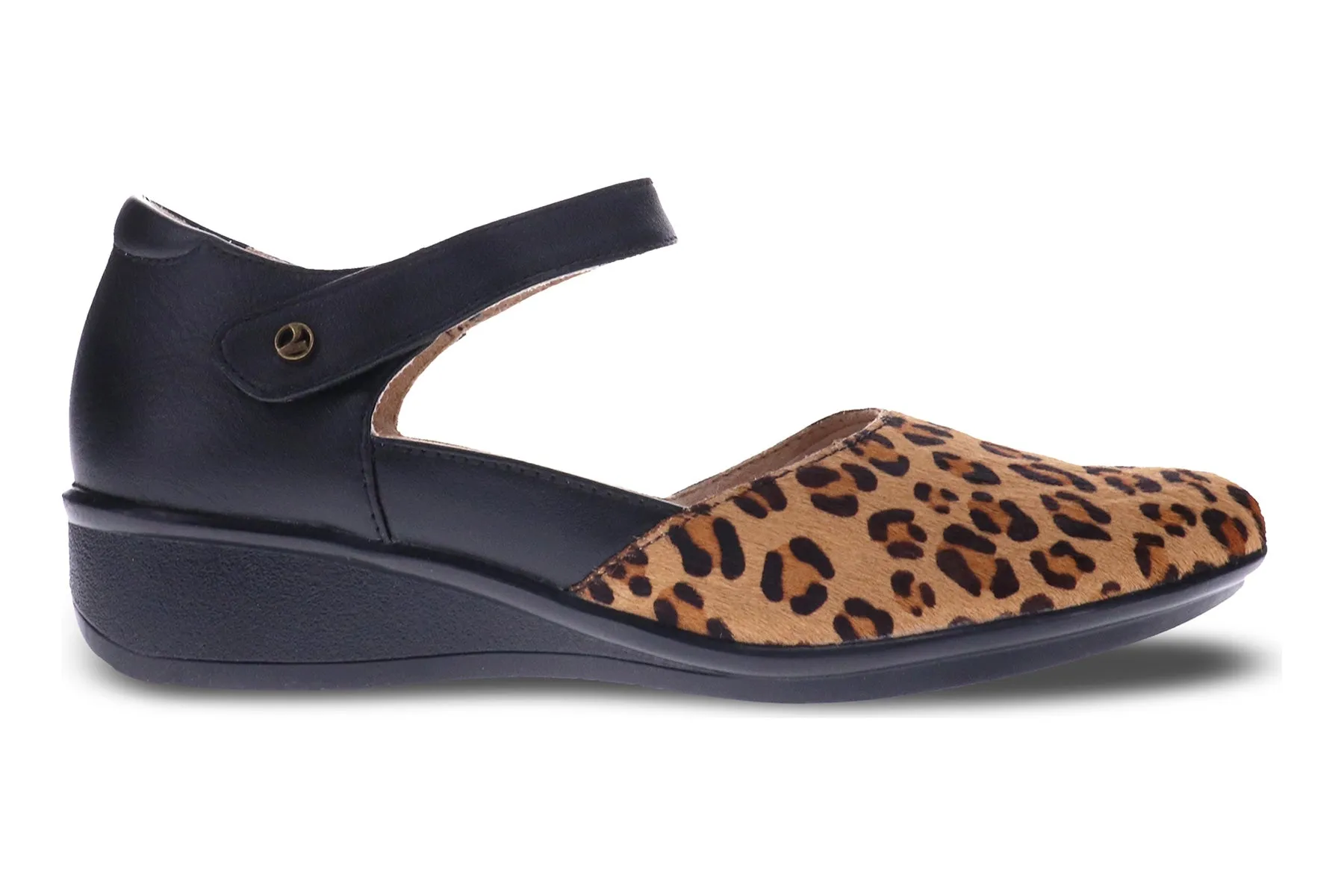 Osaka sold by The Walking Company product image thumbnail 5