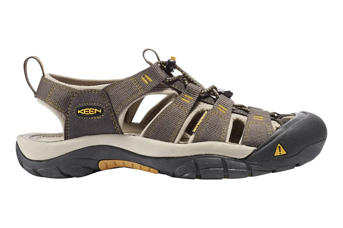 Newport H2 sold by The Walking Company