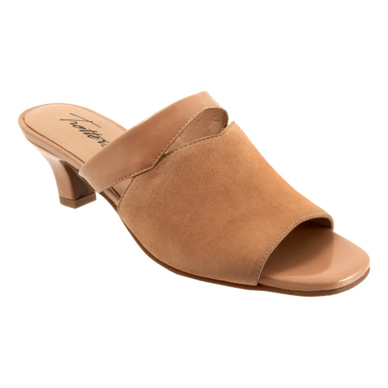 Ninette sold by The Walking Company