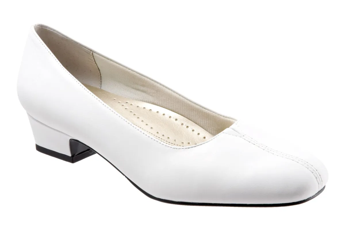 Doris sold by The Walking Company