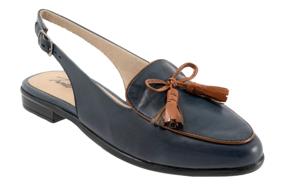 Lillie sold by The Walking Company