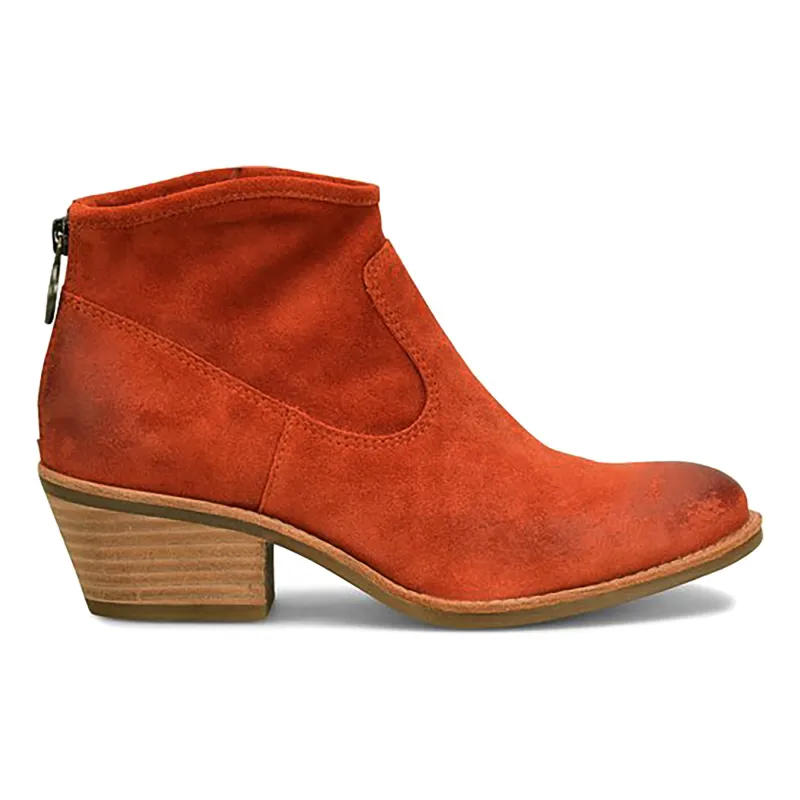 Aisley sold by The Walking Company