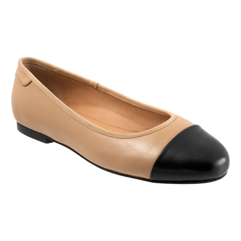 Clara sold by The Walking Company