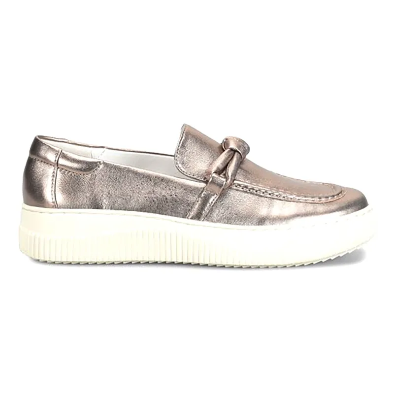 Foster sold by The Walking Company