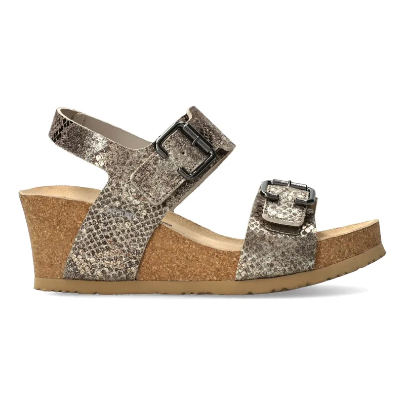 Lissandra sold by The Walking Company