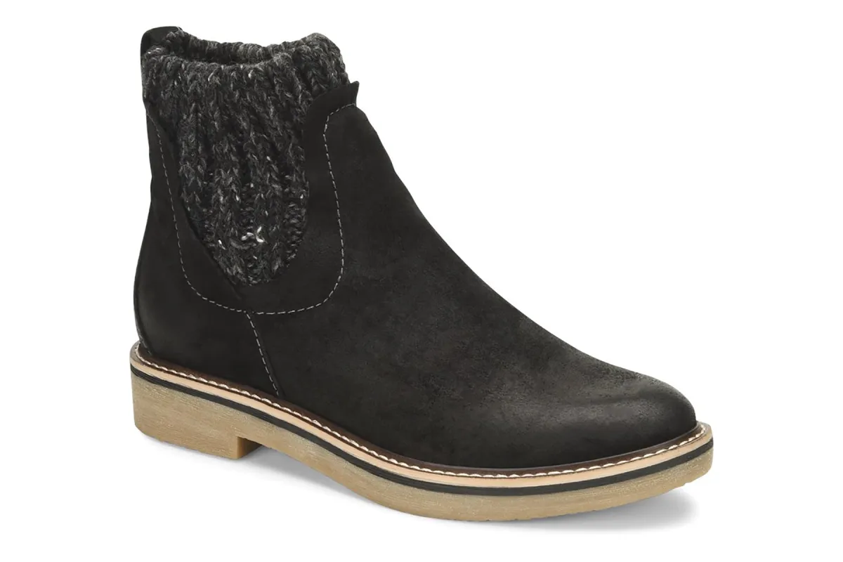 Rawnie sold by The Walking Company